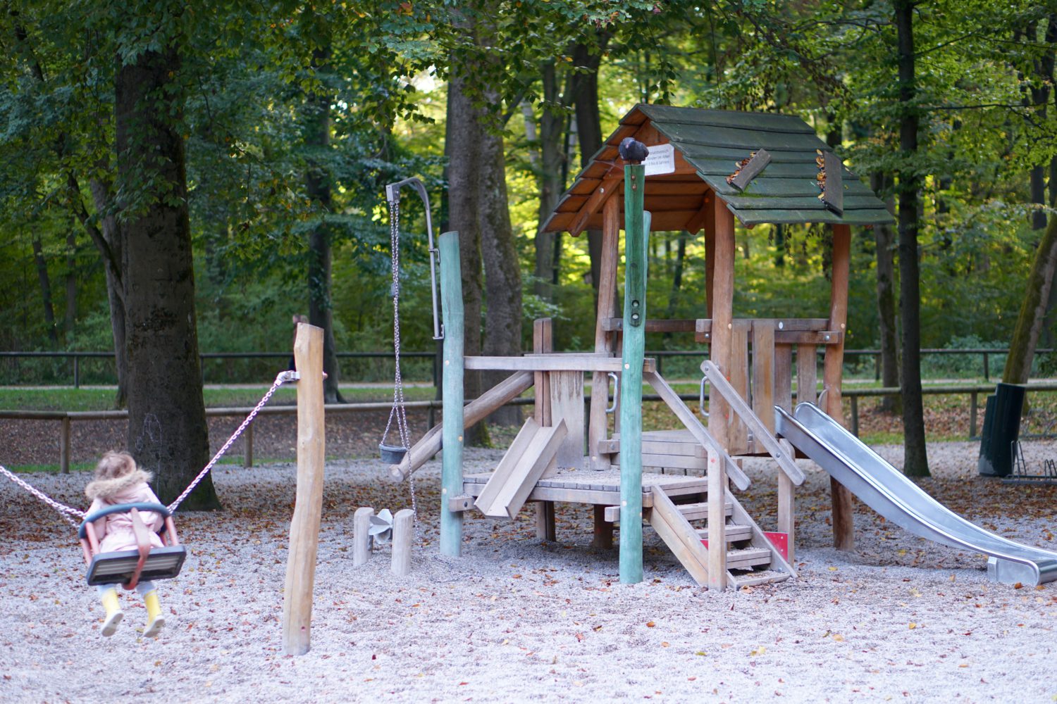 Englischer Garten Spielplatz Stockfoto Kinderspielplatz
