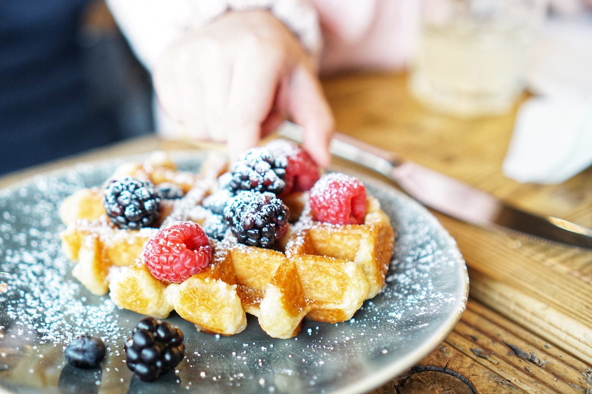 Cotidiano am Nordbad - morgens mittags abends Waffel mit Beeren