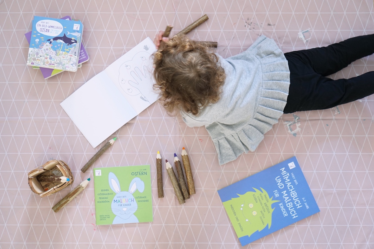 Malen und Lesen mit Vicky Bo Flatlay Malen