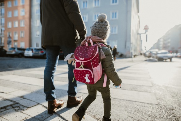 Kindergartenrucksack - Was ist wichtig? Was muss hinein?Zebrastreifen